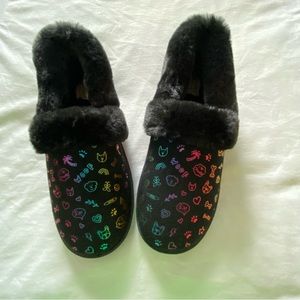 Skechers BOBs Cozy Black PawPrint NWT Slippers Size 8.5